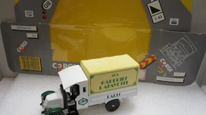 CORGI CLASSIC 1/43 1926 RENAULT VAN AUX GALERIES LAFAYETTE MADE IN GB #922 B - Bild 1 von 4