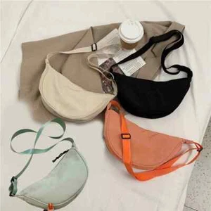 Bandolera para mujer con forma de albóndiga mochila ligera para axilas de nailon grande aprox. - Imagen 1 de 10