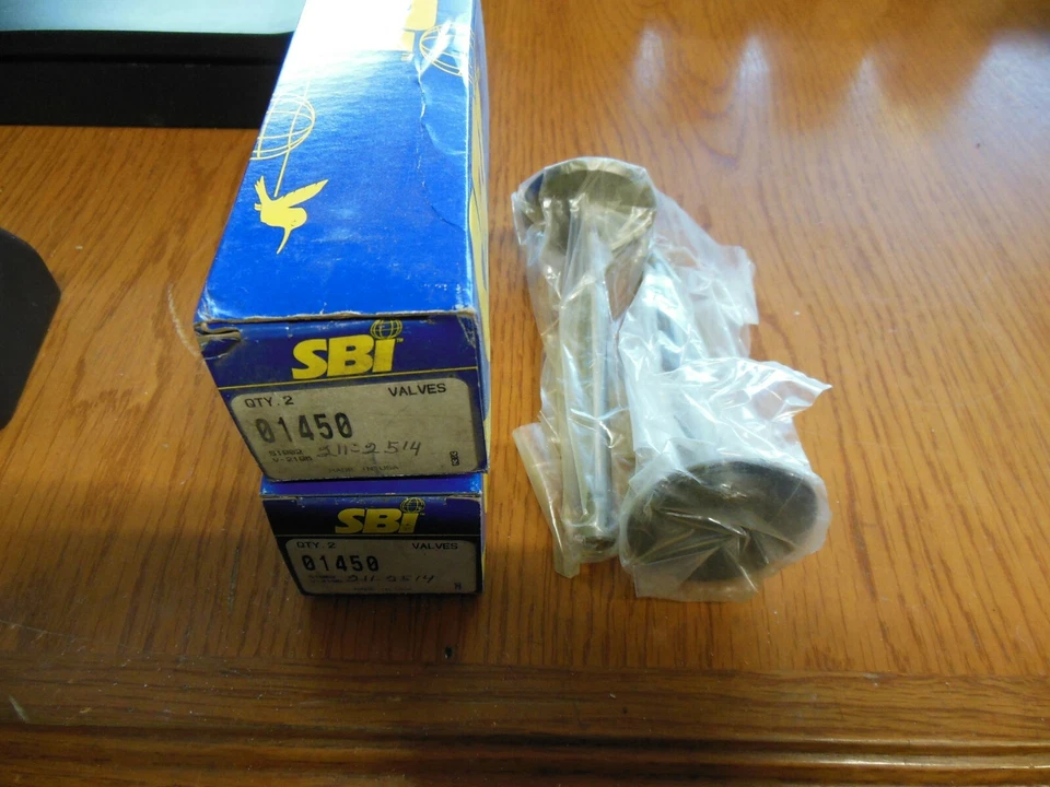 4 válvulas de admisión SB International 01450 para algunas aplicaciones Oldsmobile de 5,0 L de los 80. Foto 1 de 1