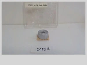 Spur O Stahlspule auf Skid Modelleisenbahnanlage Zubehör #5952 - Bild 1 von 2