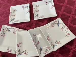 6 NEW 222 FIFTH Feathered Friends Small Pink Floral Blue Bird Plates - Picture 1 of 7