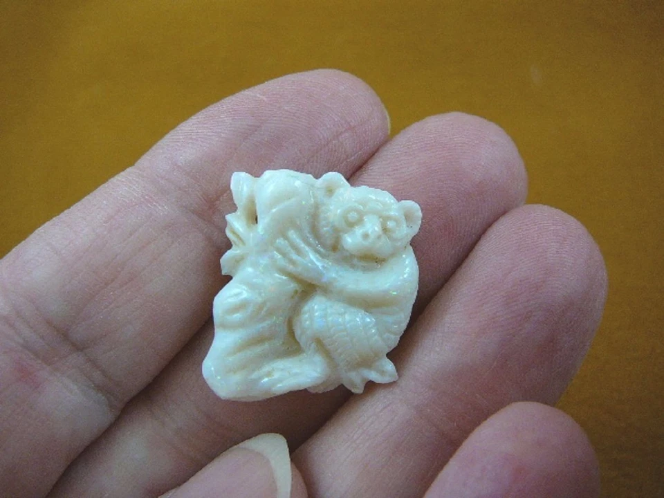 (O-220) little Koala bear 12 carat White Coober Pedy opal carved I love koalas - Image 1 of 1