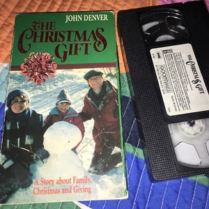 JOHN DENVER The Christmas Gift (VHS, 1990) - Picture 1 of 2