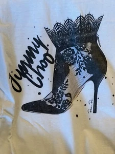MOTIV TSHIRT GRÖSSE L SCHICK UND ELEGANT BAUMWOLLE JIMMY HOHE HACKEN CHOO - Bild 1 von 2