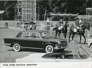 Fiat 2100 Berlina Speciale original official press photograph - Picture 1 of 1