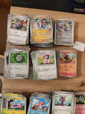 Énorme LOT, + de 2000 cartes POKEMON françaises. Voir la description  - Photo 1/4