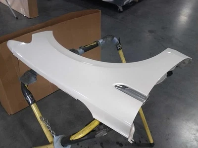 Used Front Right Fender fits: 2017 Lincoln CONTINENTAL Front Right Grade A - Image 1 of 4