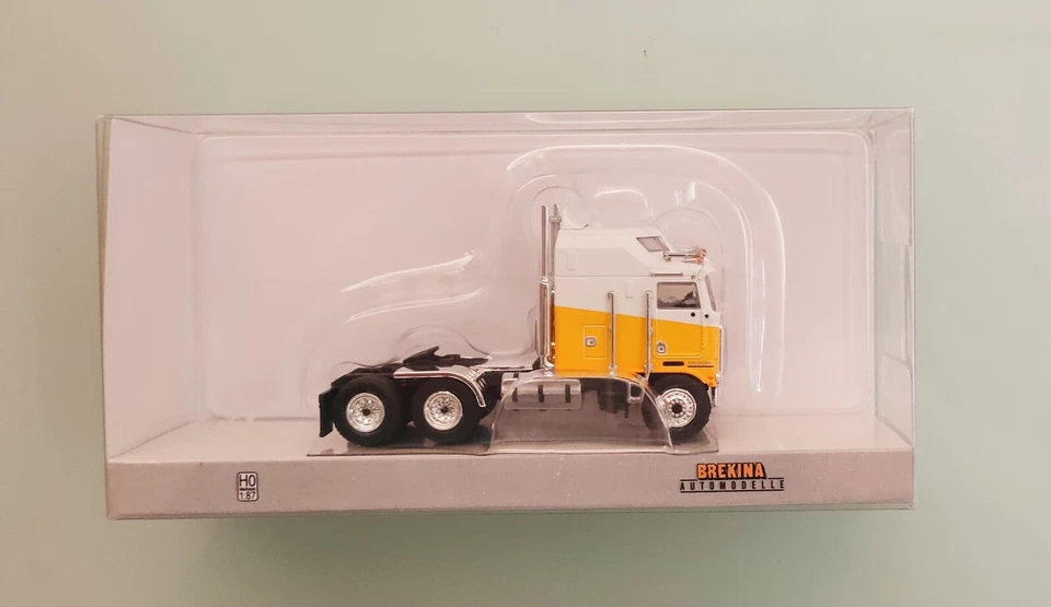 Brekina art 85732 Motrice Kenworth K 100 Aerodyne bianco e giallo - Immagine 1 di 1