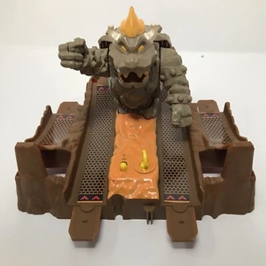 Hot Wheels Mario Kart Bowsers Castle Chaos Unit-Tested & Working-Arms Spin Well - Picture 1 of 5