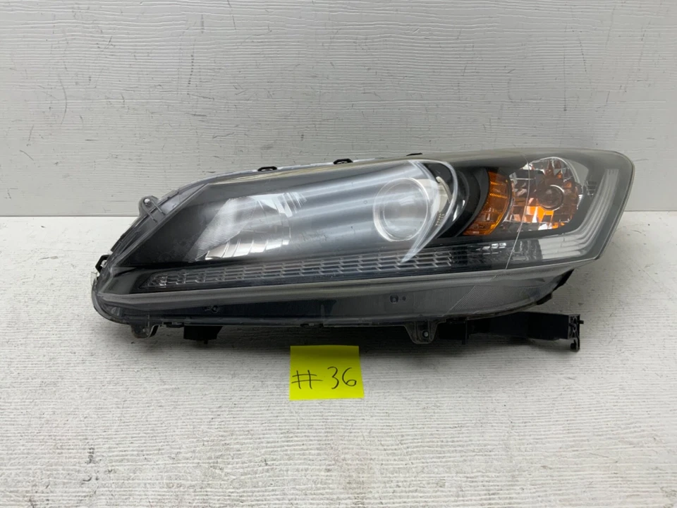 2013 2014 2015 Honda Accord Sedan Driver Side Halogen Headlight Foto 1 de 4