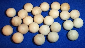 24 - 3/4" Wood Balls Natural Unfinished Solid HardWood Wooden  Crafts / Game NEW - Picture 1 of 2