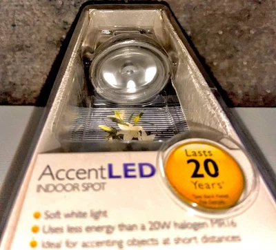 Philips Accent LED Indoor Spot Soft White Light 12 V lasts 20 Years -New in Box - Image 1 of 3