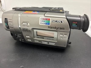 Videocámara Sony Handycam CCD-TR517 8mm Video8 con batería repuestos reparaciones - Imagen 1 de 3