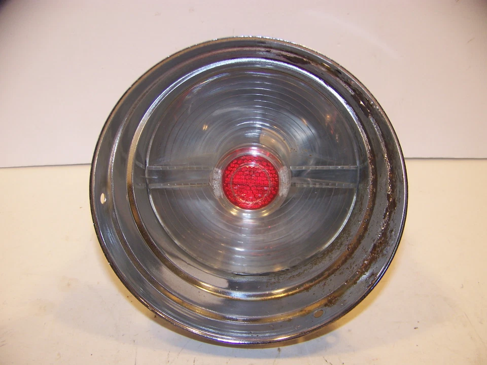 1960 DODGE POLARA MATADOR ОБРАТНЫЙ ЗАДНИЙ ФОНАРЬ OEM ОБЪЕКТИВ И КОРПУС #1961201 - Изображение 1 из 4