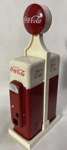COCA COLA AUTOMAT Salz und Pfefferstreuer Set mit Boden - Bild 1 von 11