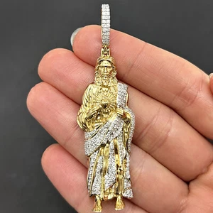 Ciondolo Gesù in vero oro 10 carati con diamanti veri 1,5" 2" 2,65" - Foto 1 di 13