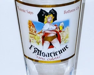Cerveza de vidrio ligeramente traviesa francesa L'Alsacienne Fanny dice de abajo hacia arriba .4L - Imagen 1 de 4