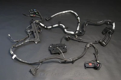 5A84E89 Engine Supply Module OEM BMW S68 5er G90 G99 M5 Only 500km - Image 1 of 4