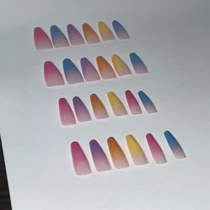 24 Piece Medium False Nail ~ Colors ~ Cute Press on Nails - Picture 1 of 5