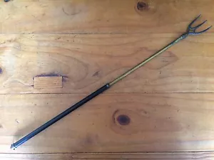ANTIQUE EXTENDABLE TOASTING FORK BRASS & LACQUERED FINISH 32cm TO 51cm - Picture 1 of 5