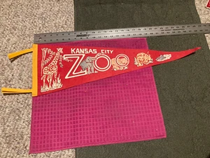 VTG FULL SIZE Kansas City MO Zoo PENNANT Missouri GIRAFFE Elephant HIPPO Lion - Picture 1 of 4