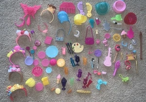 Barbie Größe Puppen gemischtes Zubehör �� - Bild 1 von 1