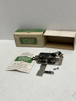 Vintage Singer Buttonholer Attachment No 121795 W/Screw and Manual - Image 1 of 4