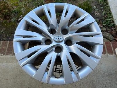 TOYOTA CAMRY 16" OEM WHEEL COVER HUB CAP SILVER FNSH 42602-06091 2012 2013 2014 - Image 1 of 2