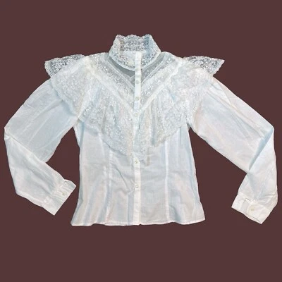 Blusa De Colección Años 70 Gunne Sax Estilo Cuello Alto Victoriano Pradera Abotonada Encaje Volantes Foto 1 de 4