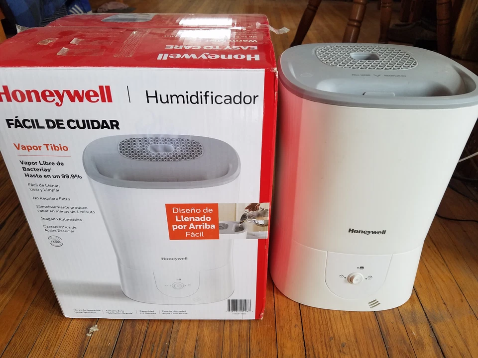 Honeywell Humidifier Easy To Care Warm Mist HMW440WV1 White - Image 1 of 1