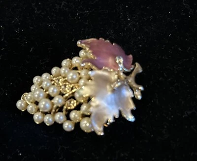 Broche prendedor para mujer Foto 1 de 2