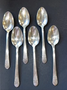 Lotto 6 cucchiaini placcati argento Wm Rogers 1935 ARGENTO NEBBIA CALENDULA - Foto 1 di 7