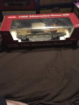 Sun Star   2201  1966 Mercedes-Benz 600 Pullman Light Gold? 1:18 Brand New - Image 1 of 4