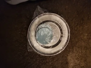 2 auslaufsichere Platten aus Edelstahl - Bild 1 von 7