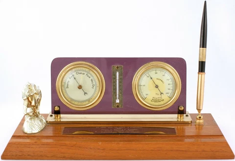 Ft Erie Racetrack Clock & Pen c1964 Desktop Presentation Trophy Cover