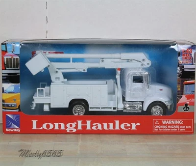 New Ray Utility Bucket Truck "Diecast - White" Scale 1/43 - Image 1 of 2