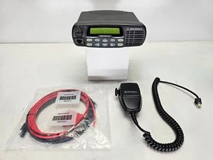 Motorola CDM1550 LS+ UHF 450-512 MHz 16 Channel 25 Watt (Complete Kit) - Picture 1 of 7