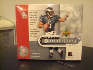 Caja de pasatiempos sellada de fútbol americano Upper Deck Foundations 2005 24 paquetes Aaron Rodgers radiocontrol - Imagen 1 de 7