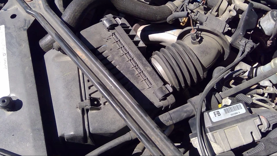 Used Air Cleaner Assembly fits: 2000 Buick Regal 3.1 Grade A — 第 1/4 张图片