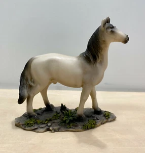 Collection Figurine - White Horse - Picture 1 of 7