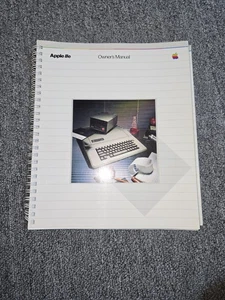 Apple II - Apple IIe Owner's Manual (Guide) - Spiralbound Beige IIe (030-0356-B) - Picture 1 of 5