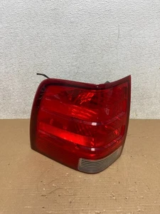 2003 2004 2005 2006 Ford Expedition Left Driver Lh Tail light OEM R0502 DW - Picture 1 of 8