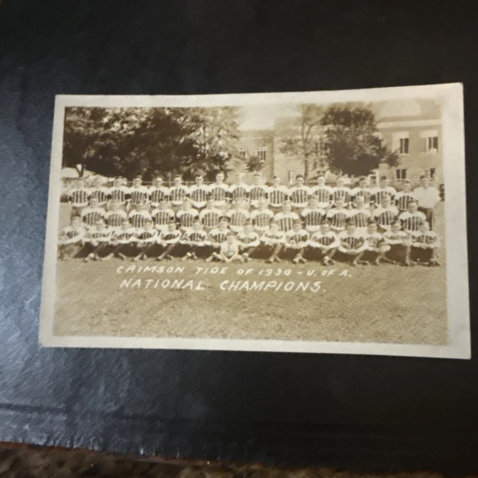 Винтажная командная фотография 1931 ALABAMA CRIMSON TIDE 5,5 дюйма x 3,5 дюйма ФОТОГРАФИЯ открытка - Изображение 1 из 4