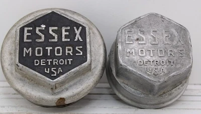 Nice Pair of Essex Super Six Screw On Hubcaps-Aluminum Circa Late 1920s-1930s. - Image 1 of 4