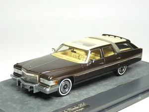 Matrix MX20301-311 1/43 1976 Cadillac Fleetwood Station Wagon Resin Model Car - Picture 1 of 3