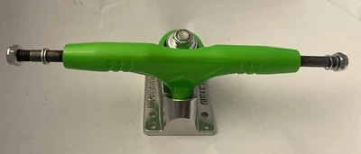 Gullwing Trucks Pro III Skateboard Trucks - 9.0" Axle (Set of 2) - Image 1 of 3