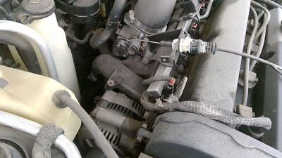 Ford Escort Zx2 1998-2003 colector de admisión superior OEM 2,0 L Dohc Foto 1 de 4