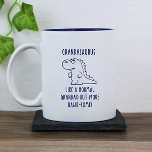Taza de Café Grandasaurus Dinosaurio Azul Revelación Adorable Día del Padre Regalo para Abuelo - Imagen 1 de 15