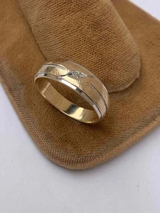 CWR 10K Yellow/White Gold with Small Diamond Band Ring Size 6 - 2.3 Grams - Picture 1 of 6