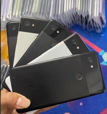 Google Pixel 2XL G011C Cellphone (64GB 128GB ) Unlocked SingleSIM Black/White - Image 1 of 4